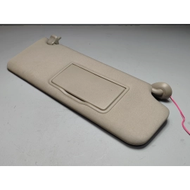 2017-2022 HONDA PILOT FRONT PASSENGER SIDE SUNVISOR SUN VISOR W/ LIGHT OEM