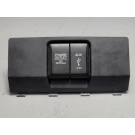 2016-2019 HONDA PILOT CENTER CONSOLE POWER OUTLET & AUXILIARY PORT AUX OEM