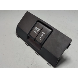 2016-2019 HONDA PILOT CENTER CONSOLE POWER OUTLET & AUXILIARY PORT AUX OEM