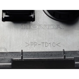 2016-2019 HONDA PILOT CENTER CONSOLE POWER OUTLET & AUXILIARY PORT AUX OEM