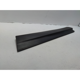 HONDA RIDGELINE FRONT RIGHT PASSENGER SIDE DOOR LOWER MOLDING 2017 - 2023 OEM