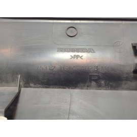 HONDA RIDGELINE FRONT RIGHT PASSENGER SIDE DOOR LOWER MOLDING 2017 - 2023 OEM