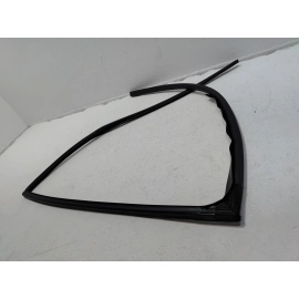 HONDA PILOT REAR PASSENGER DOOR GLASS RUN CHANNEL WEATHERSTRIP SEAL 2016-21 OEM