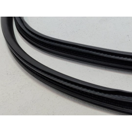 2016-2022 HONDA PILOT FRONT RIGHT PASSENGER SIDE DOOR BODY WEATHERSTRIP SEAL OEM