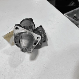 Engine Starter Motor OEM 2013-2020 Ford Fusion SE 1.5L 23K Miles Engine Starter Motor OEM 2013-2020 Ford Fusion SE 1.5L 23K Miles