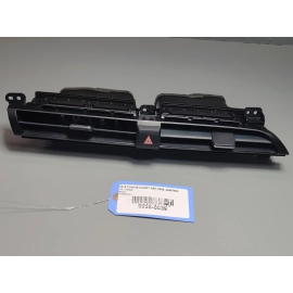 2018-2020 Toyota Camry Dashboard Center Outer Air Vent Grille OEM