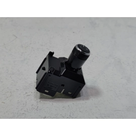 TOYOTA CAMRY XSE XLE FRONT DRIVER DOOR OUTER MIRROR CONTROL SWITCH OEM 2018-20