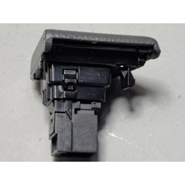 2018-2019 Toyota Camry Dashboard USB AUX Jack Port Socket Outlet W/ Cover OEM