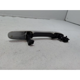 TOYOTA CAMRY FRONT PASSENGER SIDE EXTERIOR DOOR HANDLE OEM *089* WHITE 2018-2024