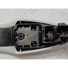 TOYOTA CAMRY FRONT PASSENGER SIDE EXTERIOR DOOR HANDLE OEM *089* WHITE 2018-2024