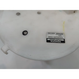 TOYOTA CAMRY 2.5L FUEL GAS TANK PUMP UNIT DENSO 2018 - 2024 OEM