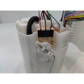 TOYOTA CAMRY 2.5L FUEL GAS TANK PUMP UNIT DENSO 2018 - 2024 OEM