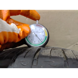 2018-2020 Toyota Camry Alloy Wheel Rim R19 8J w/Tire 235/40 OEM