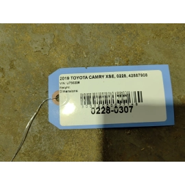 2018-2020 Toyota Camry Alloy Wheel Rim R19 8J w/Tire 235/40 OEM