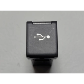 2020-2023 TOYOTA RAV4 CENTER CONSOLE USB PORT HUB OEM