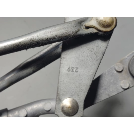 2011-2015 Audi A8 Quattro S8 Front Windshield Wiper Transmission w/Motor OEM