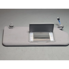 2017-2022 HONDA PILOT FRONT PASSENGER SIDE SUNVISOR SUN VISOR W/ LIGHT OEM