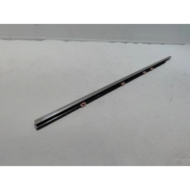 HONDA PILOT FRONT LEFT DRIVER SIDE DOOR WINDOW BELT MOLDING 2016-2022 OEM