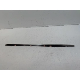 HONDA PILOT FRONT LEFT DRIVER SIDE DOOR WINDOW BELT MOLDING 2016-2022 OEM