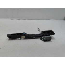 2016-2022 HONDA PILOT FRONT PASSENGER SIDE EXTERIOR DOOR HANDLE BASE BRACKET OEM