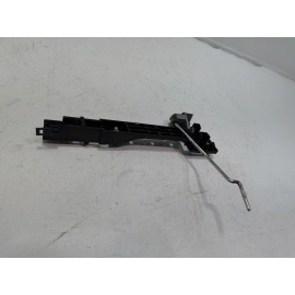 2016-2022 HONDA PILOT FRONT PASSENGER SIDE EXTERIOR DOOR HANDLE BASE BRACKET OEM