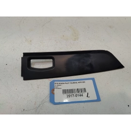 2016-22 Honda Pilot Rear Driver Side License Plate Light Lamp Bezel Molding OEM