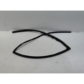 2016-2022 HONDA PILOT REAR RIGHT DOOR GLASS RUN CHANNEL WEATHERSTRIP SEAL OEM