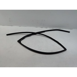2016-2022 HONDA PILOT REAR RIGHT DOOR GLASS RUN CHANNEL WEATHERSTRIP SEAL OEM