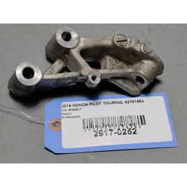 2016-2022 Honda Pilot Engine Righr Passenger Side Insulator Bracket OEM