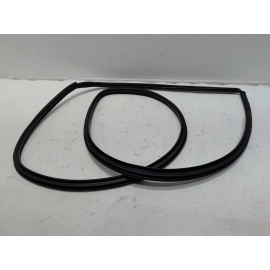 2018-2024 TOYOTA CAMRY FRONT LEFT DRIVER SIDE DOOR BODY WEATHERSTRIP SEAL OEM