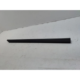 2018-2019 TOYOTA CAMRY FRONT DRIVER SIDE DOOR WINDOW INNER WEATHERSTRIP SEAL OEM