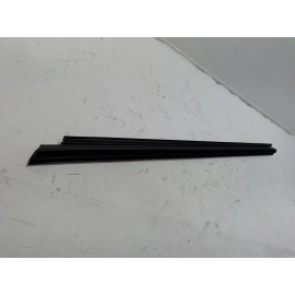 2018-2019 TOYOTA CAMRY FRONT DRIVER SIDE DOOR WINDOW INNER WEATHERSTRIP SEAL OEM