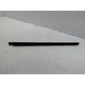 2018-2019 TOYOTA CAMRY FRONT DRIVER SIDE DOOR WINDOW INNER WEATHERSTRIP SEAL OEM