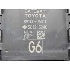 18-2019 TOYOTA CAMRY NETWORK GATEWAY COMPUTER CONTROL MODULE UNIT W/BRACKET OEM