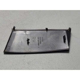 2018-2020 TOYOTA CAMRY REAR PASSENGER SIDE TAILLIGHT LIGHT LAMP COVER PANEL OEM