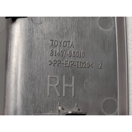 2018-2020 TOYOTA CAMRY REAR PASSENGER SIDE TAILLIGHT LIGHT LAMP COVER PANEL OEM