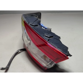 2018-2020 TOYOTA CAMRY REAR RIGHT PASSENGER SIDE OUTER TAILLIGHT LAMP OEM