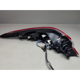 2018-2020 TOYOTA CAMRY REAR RIGHT PASSENGER SIDE OUTER TAILLIGHT LAMP OEM