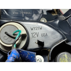 2018-2020 TOYOTA CAMRY REAR RIGHT PASSENGER SIDE OUTER TAILLIGHT LAMP OEM