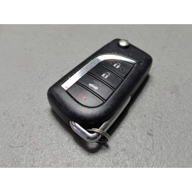 TOYOTA CAMRY SMART KEY KEYLESS REMOTE W/OUT HYBRID OEM 2018 - 2024