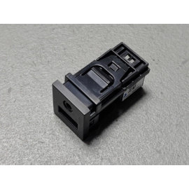 TOYOTA CAMRY 2018 - 2020 CENTER CONSOLE USB PORT AUX OUTLET SOCKET COVER CAP OE