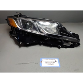 2018 TOYOTA CAMRY RIGHT PASSENGER SIDE HEADLIGHT LAMP LIGHT OEM 1pcs