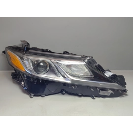 2018 TOYOTA CAMRY RIGHT PASSENGER SIDE HEADLIGHT LAMP LIGHT OEM 1pcs