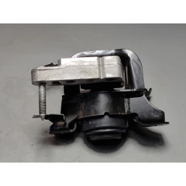 2021 Toyota Avalon 2.5L Engine Passenger Side Support Mount Bracket OEM