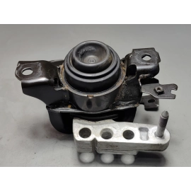 2021 Toyota Avalon 2.5L Engine Passenger Side Support Mount Bracket OEM