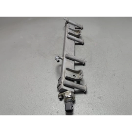 2018-2019 Toyota Camry 2.5L Engine Motor Fuel Injection Injector Rail OEM