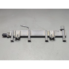 2018-2019 Toyota Camry 2.5L Engine Motor Fuel Injection Injector Rail OEM