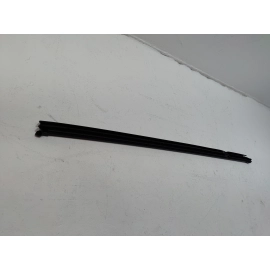 18-2025 VOLKSWAGEN ATLAS REAR PASSENGER DOOR WINDOW INNER WEATHERSTRIP SEAL OEM