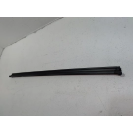 18-2025 VOLKSWAGEN ATLAS REAR PASSENGER DOOR WINDOW INNER WEATHERSTRIP SEAL OEM