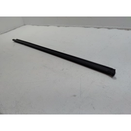 18-2025 VOLKSWAGEN ATLAS REAR PASSENGER DOOR WINDOW INNER WEATHERSTRIP SEAL OEM